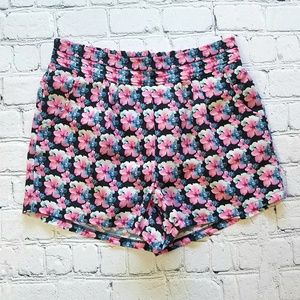NWT TeeInk Floral Flirty Cocktail Shorts Size Med